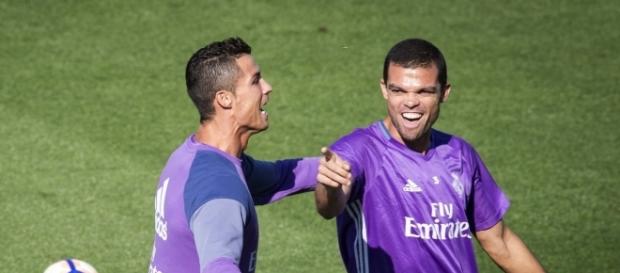 Pepe a rejoint le Paris Saint Germain. Pepe a rejoint le Paris Saint Germain.