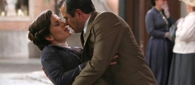 Una Vita, puntate 18-23 giugno: il bacio di Juliana e Leandro Una Vita, puntate 18-23 giugno: il bacio di Juliana e Leandro