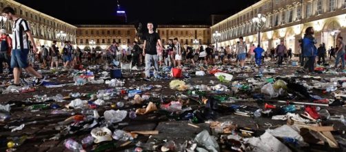 Torino, Piazza san Carlo nel caos