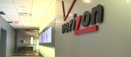 Verizon Acquires Yahoo In Multibillion Dollar Deal | Tech Bet | CNBC / screencap from YouTube