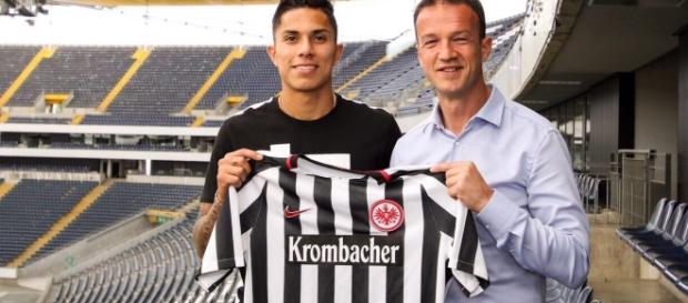 Carlos Salcedo ficha con el Frankfurt Carlos Salcedo ficha con el Frankfurt