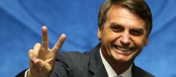 Bolsonaro quer concorrer ao pleito em 2018 (Foto: Reprodução) Bolsonaro quer concorrer ao pleito em 2018 (Foto: Reprodução)