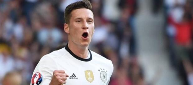 Julian Draxler fait le Buzz en Allemagne Julian Draxler fait le Buzz en Allemagne