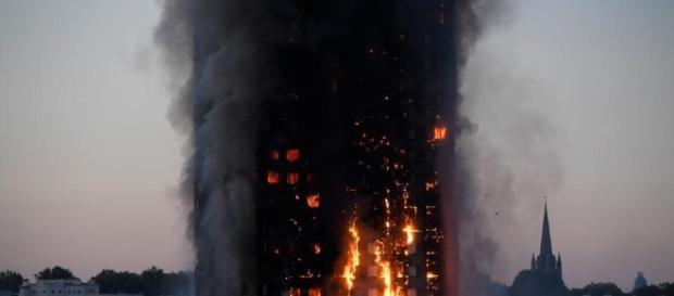 ‘Major Incident’: London Apartment Tower Erupts in Flames ‘Major Incident’: London Apartment Tower Erupts in Flames
