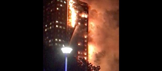 O edifício foi isolado e corre risco de desmoronamento (Foto: Captura de vídeo) O edifício foi isolado e corre risco de desmoronamento (Foto: Captura de vídeo)