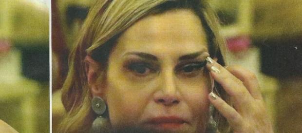 Simona Ventura triste: in lacrime a cena con Gerò Carraro - leggo.it Simona Ventura triste: in lacrime a cena con Gerò Carraro - leggo.it