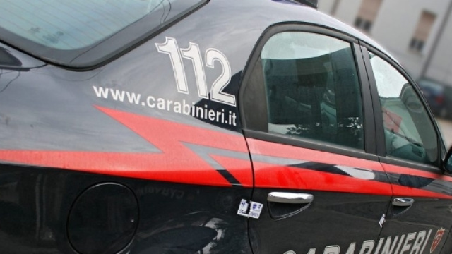 Femminicidio a Busto Arsizio: albanese sferra 15 coltellate alla moglie.