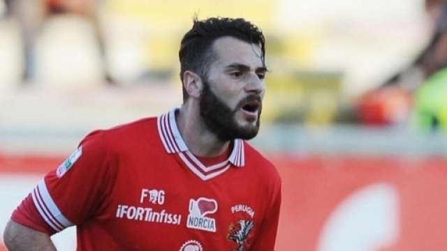 Nicastro sfoglia la margherita con pensiero fisso di giocare in Serie A