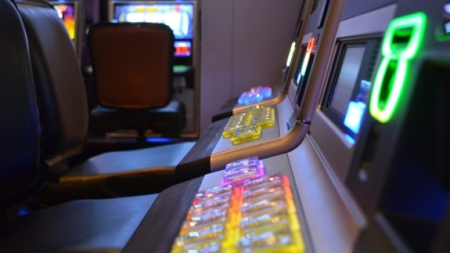Slot machine e videolottery da sole hanno 'inghiottito' 49 miliardi di euro nel 2016.
