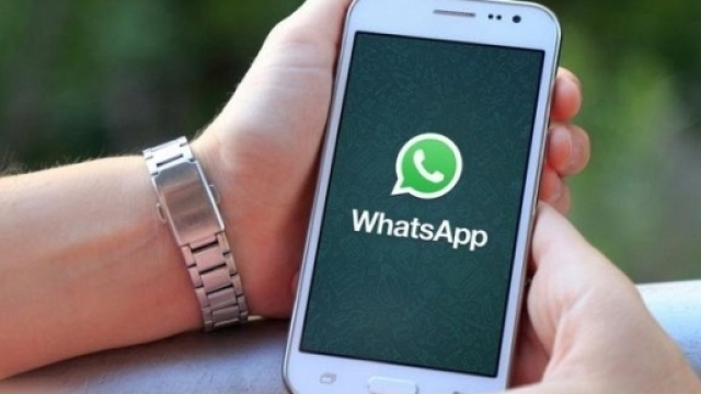 WhatsApp sparirà da alcuni smartphone: ecco quando e da quali modelli