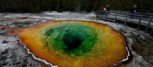 Man severely burned after falling in Yellowstone hot spring - BBC News - bbc.com