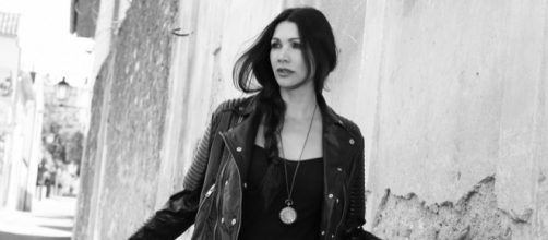 Luisa Corna nel video di "Angolo Di Cielo", nuovo singolo 2017