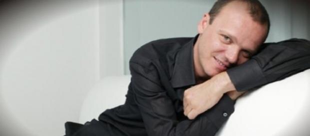 Gigi D'Alessio finito nelle intercettazioni del boss di Brancaccio Gigi D'Alessio finito nelle intercettazioni del boss di Brancaccio