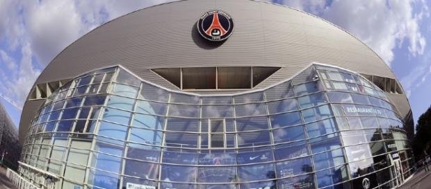 Le PSG attend ce footballeur mais... Le PSG attend ce footballeur mais...