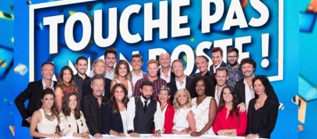 Photo de classe de TPMP! lors de la conférence de presse en aout 2017 Photo de classe de TPMP! lors de la conférence de presse en aout 2017