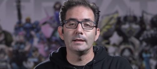 Papa Jeff is petitioned to live stream his game (Photo by dinoflask / YouTube)