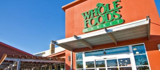 Amazon will buy the organic food retailer WholeFoods Amazon will buy the organic food retailer WholeFoods