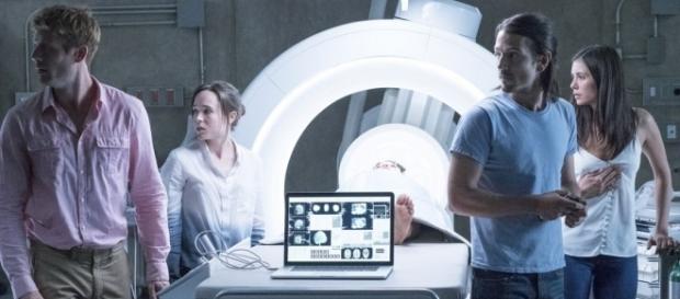 James Morton, Ellen Page, Diego Luna y Nina Dobrev en la nueva versión de "Flatliners" (vía SEAT42F - seat42f.com) James Morton, Ellen Page, Diego Luna y Nina Dobrev en la nueva versión de "Flatliners" (vía SEAT42F - seat42f.com)