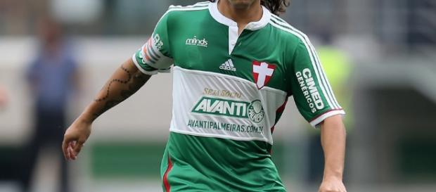 Valdivia já está em conversas bastante adiantadas para retornar ao futebol da América do Sul. ( Foto: Reprodução) Valdivia já está em conversas bastante adiantadas para retornar ao futebol da América do Sul. ( Foto: Reprodução)