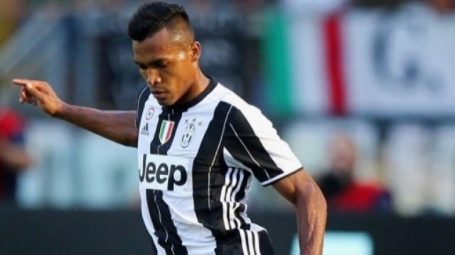 Alex Sandro potrebbe lasciare la Juventus.