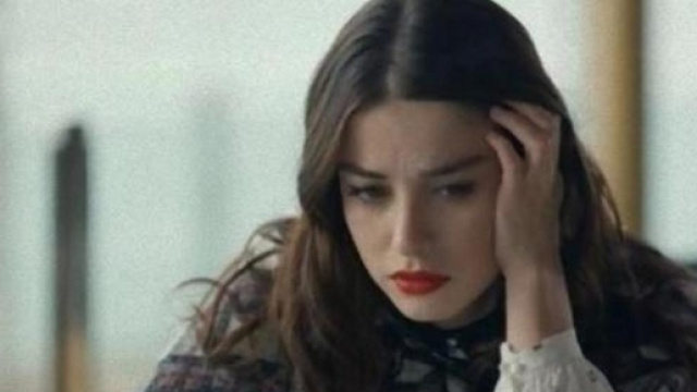 Oyku travolta dai suoi pensieri