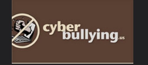 Cyberbullying bu Elana Centor via Flickr CC BY-SA 2.0