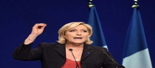 Mercredi 19 avril 2017, Marine Le Pen lors d'un meeting à Marseille pour la présidentielle