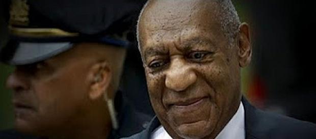 Bill Cosby's case ends in mistrial - YouTube screen shot/Entertainment Tonight Bill Cosby's case ends in mistrial - YouTube screen shot/Entertainment Tonight