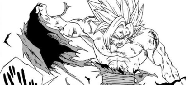Black Goku desprende su traje roto Black Goku desprende su traje roto
