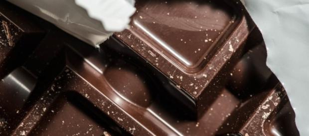 Dark chocolate is known to be one of the superfoods that are good for the heart. (Photo via rd.com) Dark chocolate is known to be one of the superfoods that are good for the heart. (Photo via rd.com)
