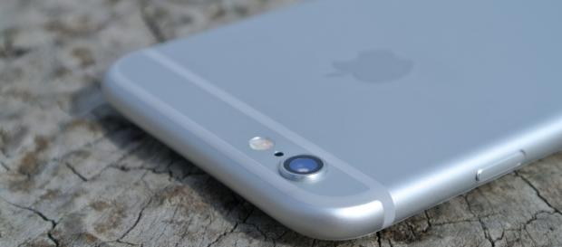 Dual cameras play a big part in the design of the iPhone 8 | Photo via Pixabay Dual cameras play a big part in the design of the iPhone 8 | Photo via Pixabay