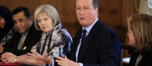David Cameron: Theresa May should listen to other parties on ... - politicshome.com