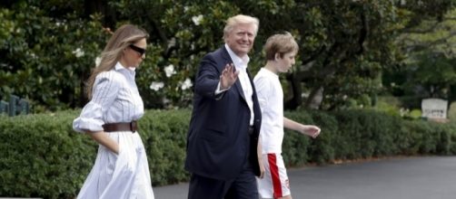 Trump goes from regal to rustic for weekend stay at Camp David ... - columbian.com
