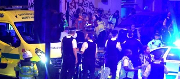 Dramatic moment Finsbury Park suspect screaming 'I'm going to kill ... - thesun.co.uk Dramatic moment Finsbury Park suspect screaming 'I'm going to kill ... - thesun.co.uk