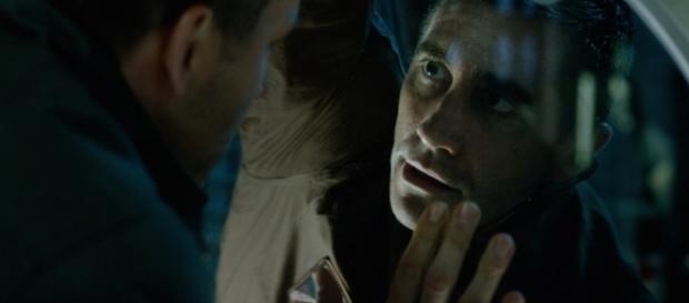 Jake Gyllenhaal se refleja ante el espejo del horror en Life Jake Gyllenhaal se refleja ante el espejo del horror en Life