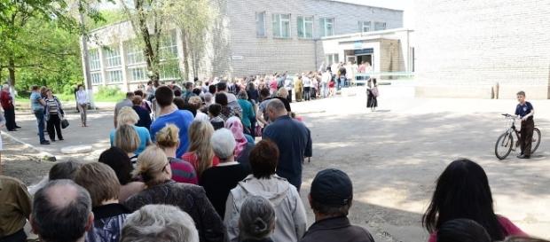 Voting during the May 11, 2014 referendum held in the "so-called" Donetsk People's Republic / Andrew Butko, Wikimedia Commons CC BY-SA 3.0 Voting during the May 11, 2014 referendum held in the "so-called" Donetsk People's Republic / Andrew Butko, Wikimedia Commons CC BY-SA 3.0