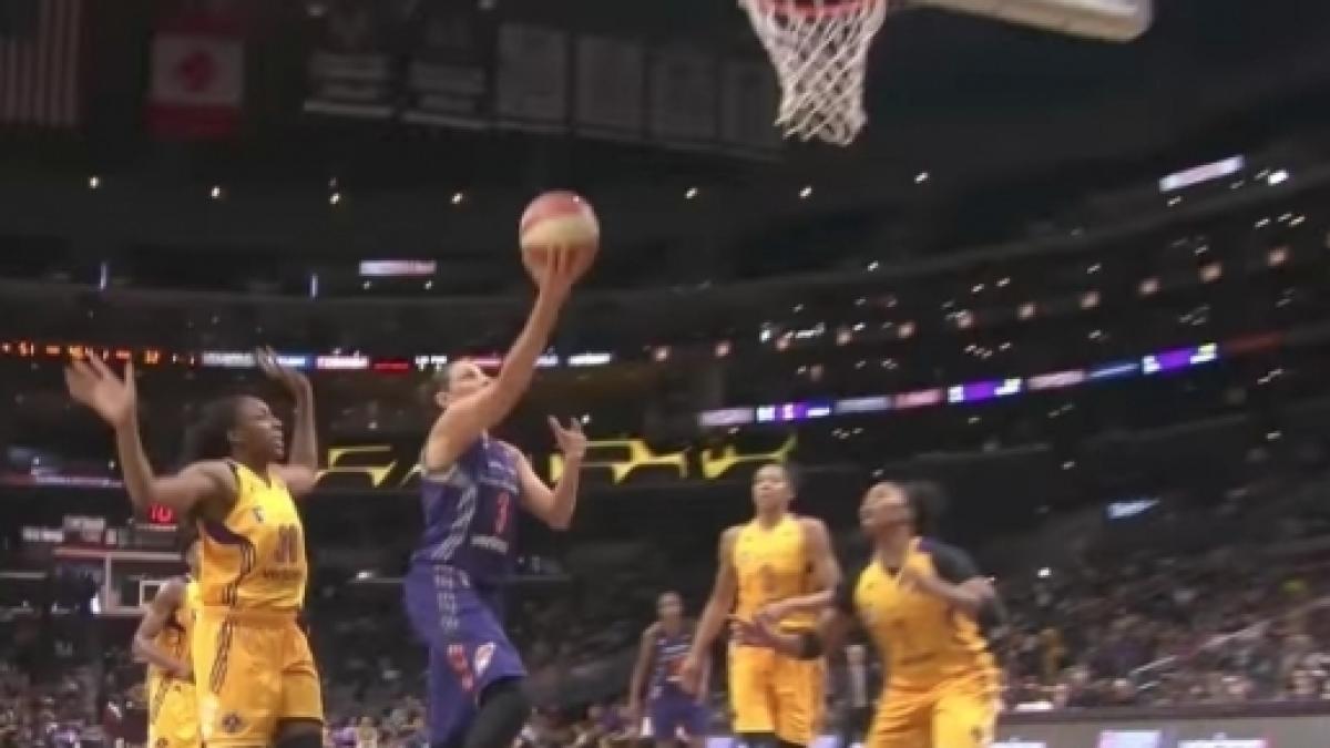 diana taurasi dunk