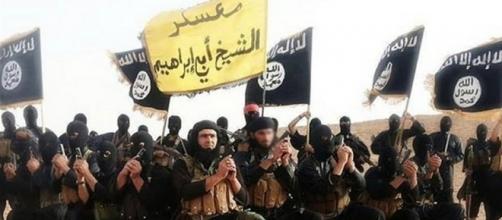 Terrorismo: arrestato a Crotone un 29enne iracheno reclutatore dell'Isis