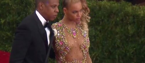 Beyoncé and husband Jay Z proudly shared the sexes of their twins to the media. Photo via YouTube/Entertainment Tonight