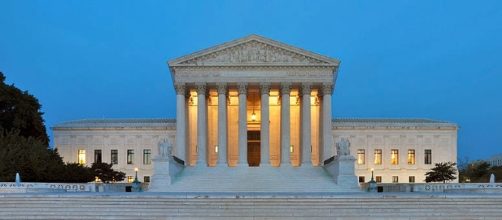 Panorama of the west facade of United States Supreme Court Building at dusk in Washington/ photo by Joe Ravi CC-BY-SA 3.0