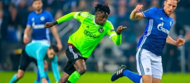 Bertrand Traoré est sur le point de signer à Lyon. Bertrand Traoré est sur le point de signer à Lyon.