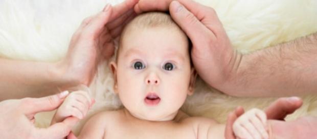 Fotografia che vede un neonato Fotografia che vede un neonato