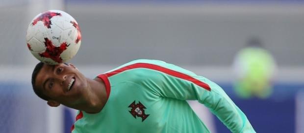 L'énorme coupe de bluff de Cristiano Ronaldo au Real Madrid. L'énorme coupe de bluff de Cristiano Ronaldo au Real Madrid.