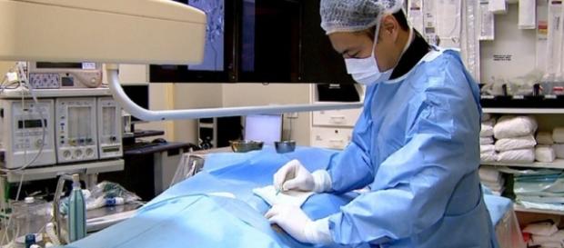 USP realiza cirurgia que devolve movimentos a vítimas de AVC USP realiza cirurgia que devolve movimentos a vítimas de AVC