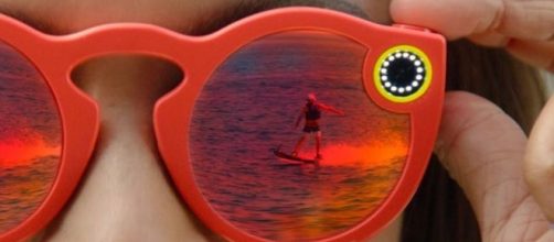 Snapchat lancia Spectacles: l'occhiale che ti fa registrare e ... - ilmessaggero.it