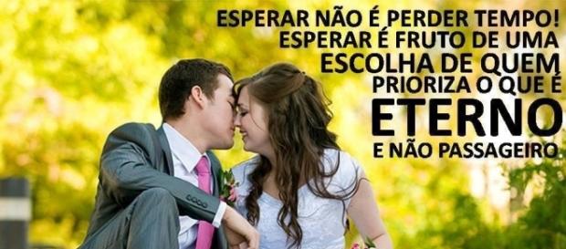 A felicidade deve nos acompanhar sempre tanto no namoro quanto no casamento A felicidade deve nos acompanhar sempre tanto no namoro quanto no casamento