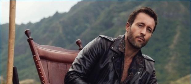 Alex O'Loughlin treats fans to a visual feast with his Watch Magazine photo shoot while "Hawaii Five-O" is on summer break. --personal screenshot Alex O'Loughlin treats fans to a visual feast with his Watch Magazine photo shoot while "Hawaii Five-O" is on summer break. --personal screenshot