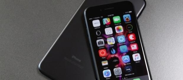 Apple iPhone 8 Release Date, Specs, News, Price, Features and Rumors - iphone8guides.com Apple iPhone 8 Release Date, Specs, News, Price, Features and Rumors - iphone8guides.com