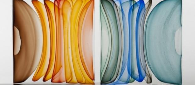 Beautiful glass art by Jamie Harris. / Photo via Blasting News and thomasrileystudio.com | Jamie Harris - thomasrileystudio.com Beautiful glass art by Jamie Harris. / Photo via Blasting News and thomasrileystudio.com | Jamie Harris - thomasrileystudio.com