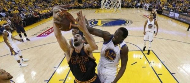 Defense fails Cavs in 113-91 Game 1 loss in NBA Finals. / from 'Houston Chronicle' - houstonchronicle.com Defense fails Cavs in 113-91 Game 1 loss in NBA Finals. / from 'Houston Chronicle' - houstonchronicle.com
